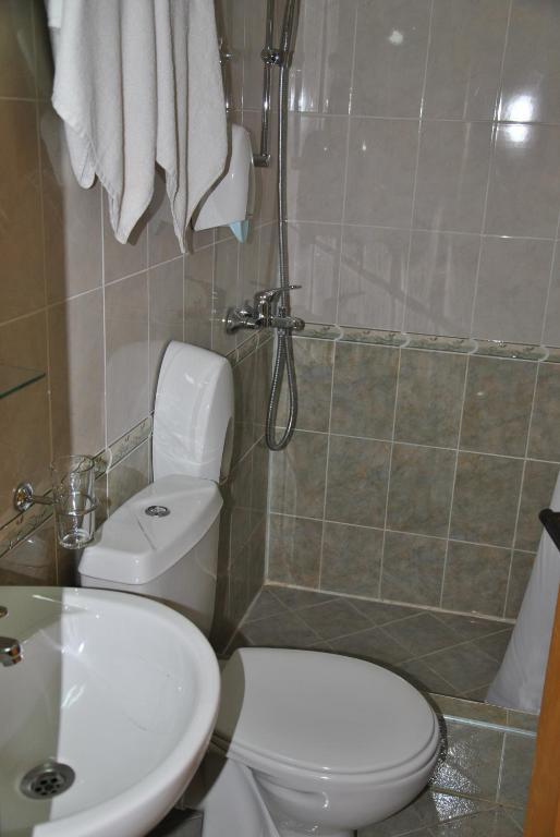 Family Hotel Shoky TsTschepelare Zimmer foto